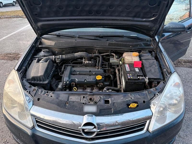 Gebraucht Opel Astra 90 PS (66 kW) 2007 Andere farben Kombi
