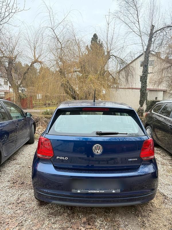 Gebraucht VW Polo 80 PS (58 kW) 2014 Blau Kleinwagen