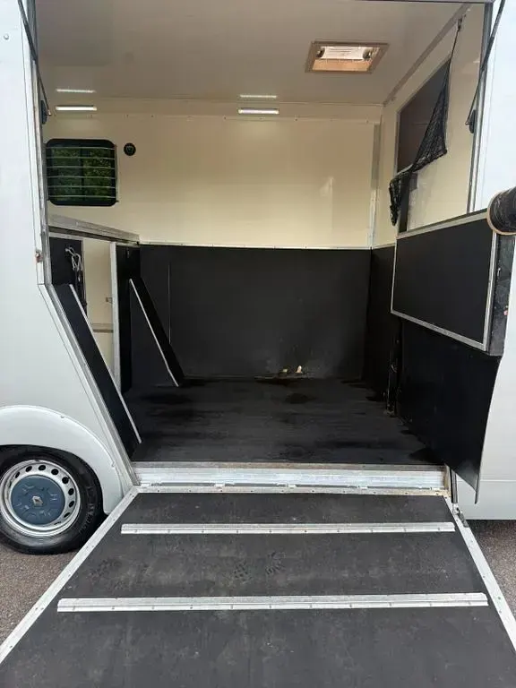 Gebraucht Renault Master 131 PS (96 kW) 2018 Other Van