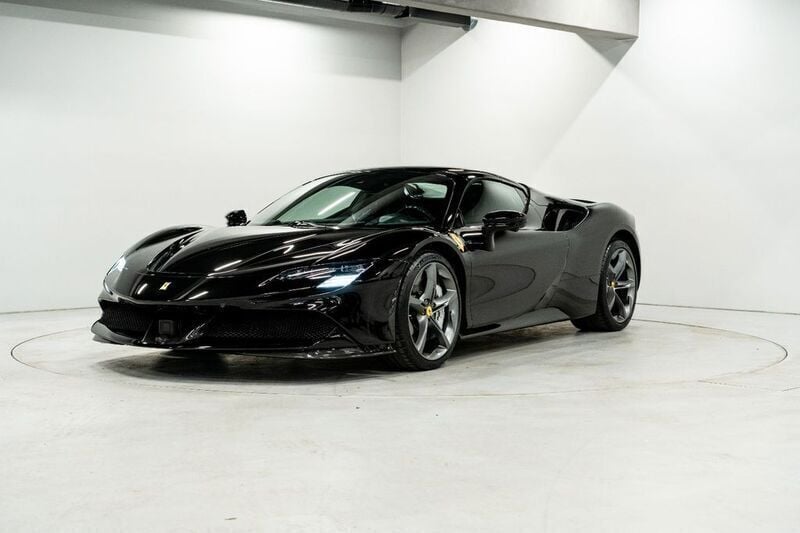 Gebraucht Ferrari SF90 2024 Schwarz Cabrio