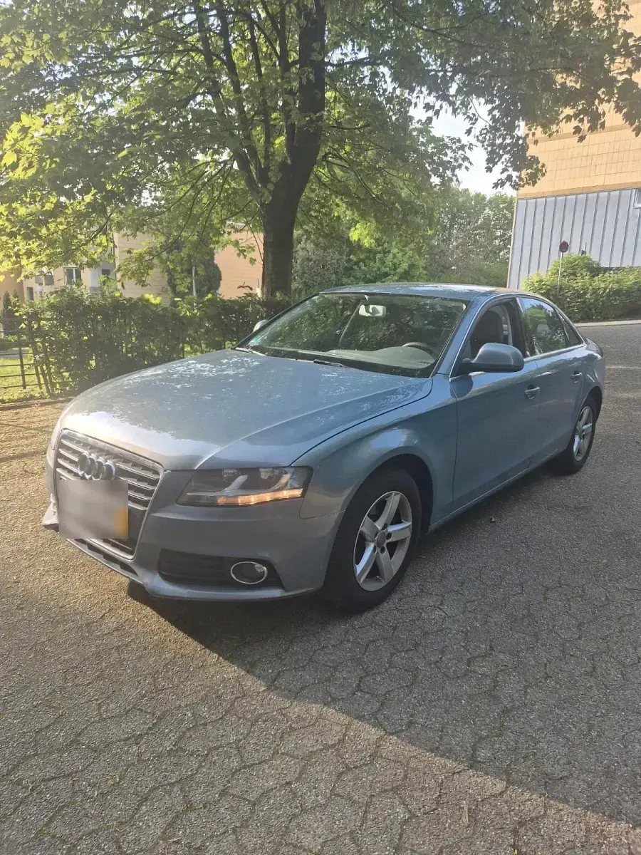 Gebraucht Audi A4 160 PS (117 kW) 2008 Blau Limousine