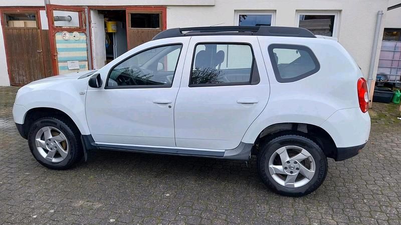 Weiß Gebraucht 2013 Dacia Duster SUV | 6.000 € (Fairer Preis) - Bild 1/4