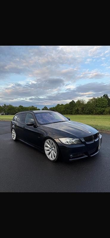 Schwarz Gebraucht 2008 BMW 335 M Performance Kombi | 15.499 € (Fairer Preis) - Bild 1/4