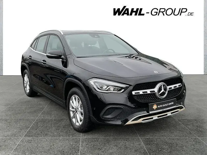 Gebraucht Mercedes GLA250 Style 217 PS (159 kW) 2021 Schwarz SUV