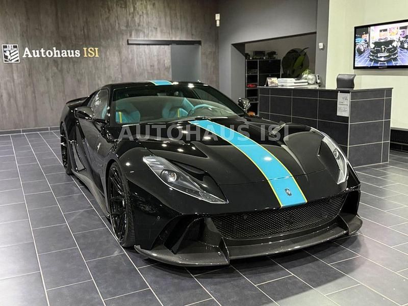 Gebraucht Ferrari 812 840 PS (617 kW) 2019 Nero Coupé