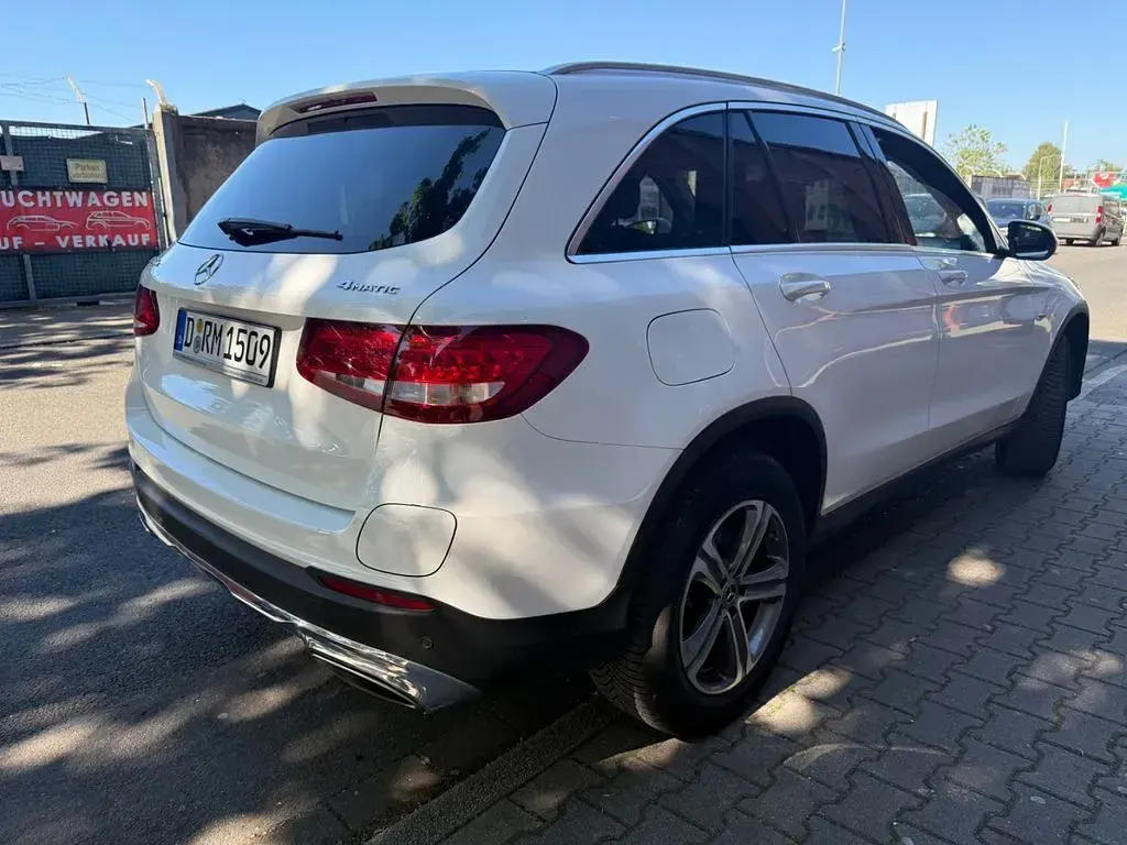 Gebraucht Mercedes GLC350 211 PS (155 kW) 2017 Weiß SUV