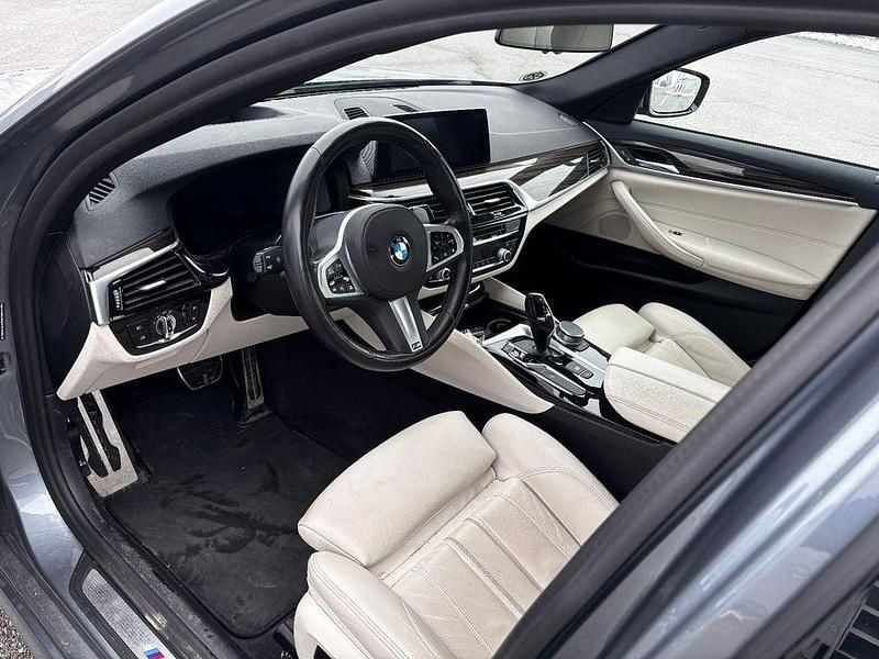 Gebraucht BMW 530e iPerformance 252 PS (185 kW) 2019 Grau Limousine