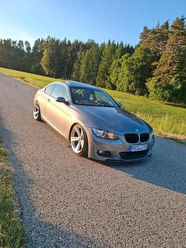 Gebraucht BMW 325 M Sport 192 PS (141 kW) 2008 Grau Coupé
