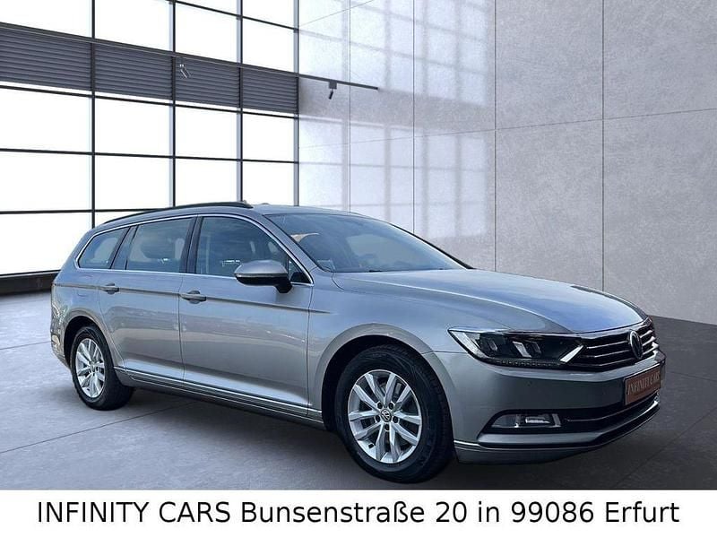 Silber Gebraucht 2015 VW Passat Comfortline Kombi | 8.990 € (Guter Preis) - Bild 1/4