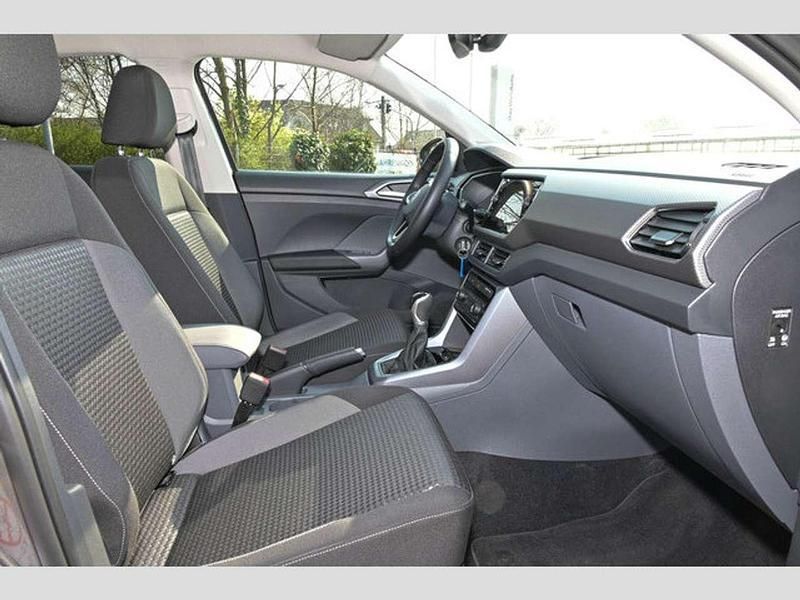 Gebraucht VW T-Cross Active 95 PS (69 kW) 2021 Limestone grey metallic SUV