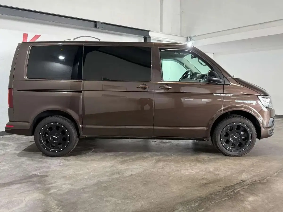 Gebraucht VW Multivan 199 PS (146 kW) 2018 Chestnut brown Van / Kleinbus