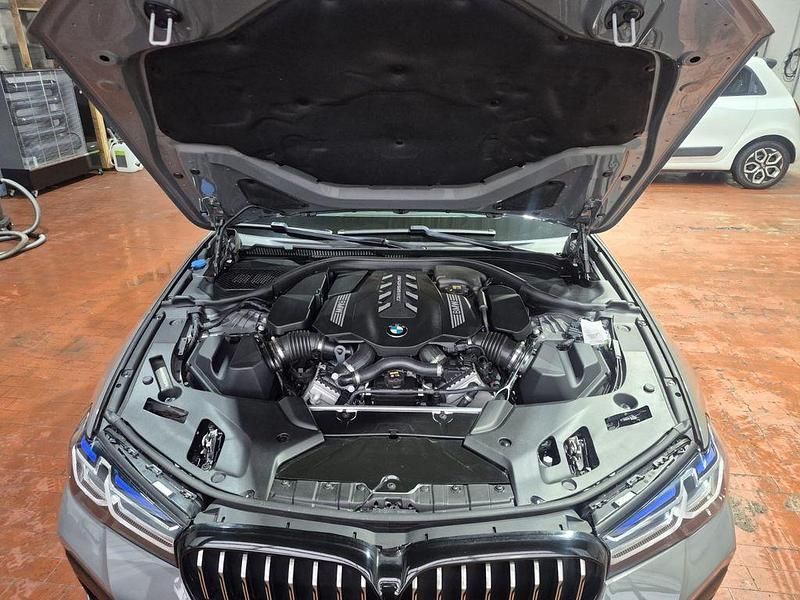 Gebraucht BMW M550 M Sport 530 PS (389 kW) 2021 Grau Limousine