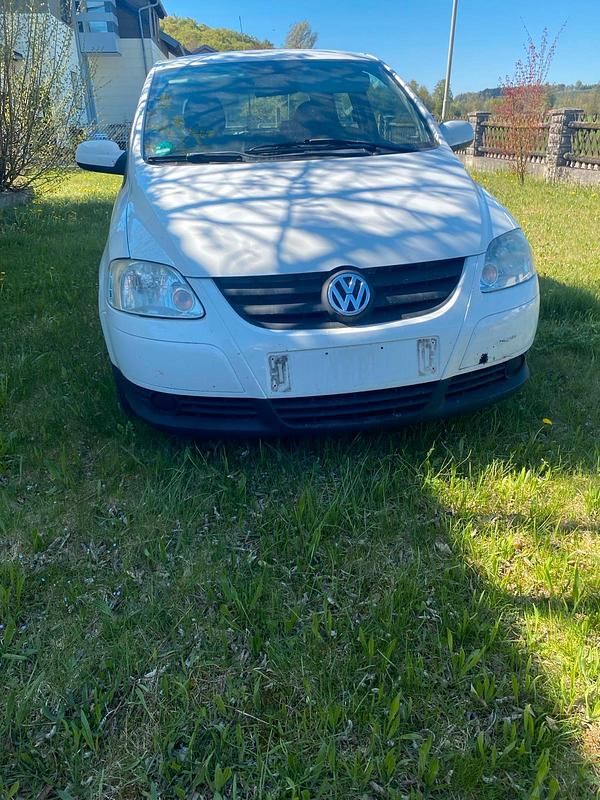 Usata VW Fox 75 CV (55 kW) 2009 Bianco Utilitaria