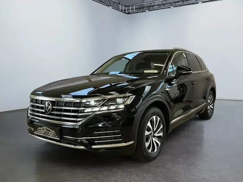 Gebraucht VW Touareg Elegance 286 PS (210 kW) 2023 Grenadillschwarz (metallic) SUV