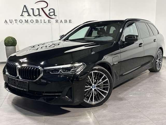 Schwarz ii Gebraucht 2022 BMW 530 Kombi | 32.749 € (Guter Preis) - Bild 1/4