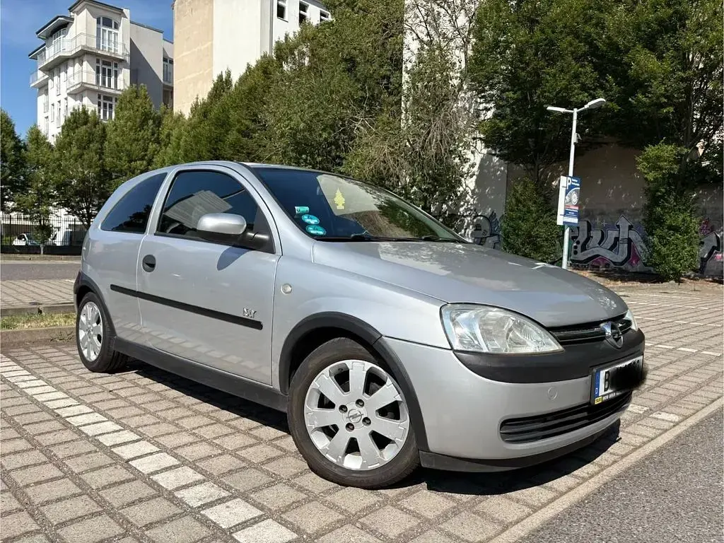 Gebraucht Opel Corsa Njoy 75 PS (55 kW) 2002 Silber Kleinwagen