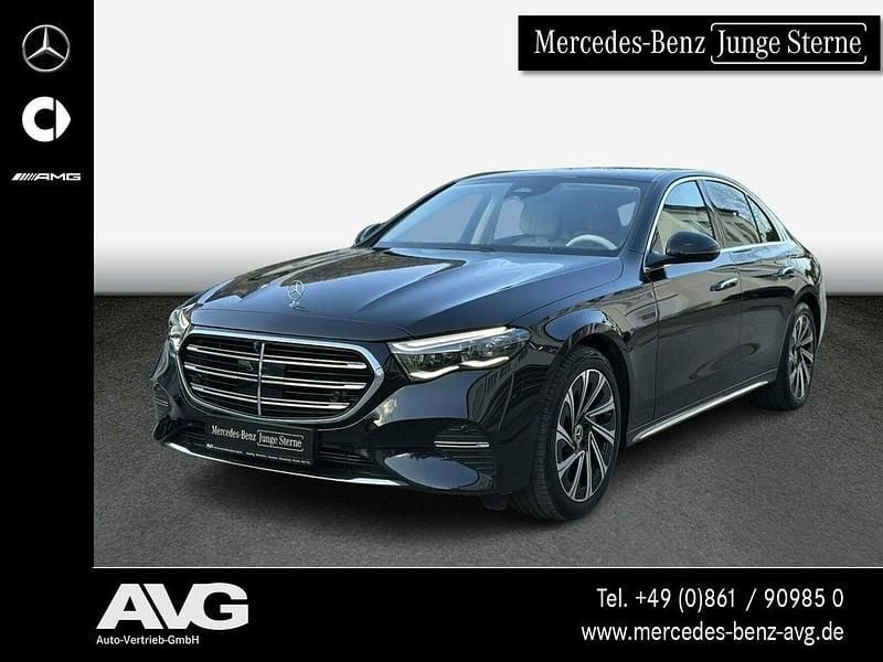 Gebraucht Mercedes E300 Premium 313 PS (230 kW) 2024 Lack obsidianschwarz Limousine