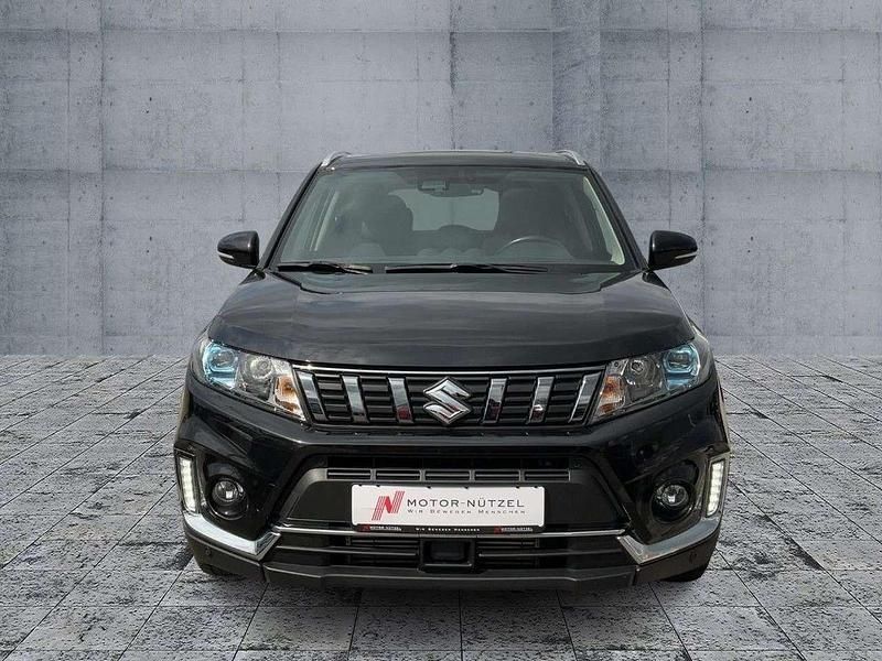 Gebraucht Suzuki Vitara 140 PS (102 kW) 2019 Schwarz SUV