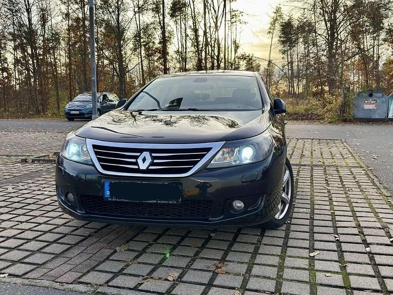 Gebraucht 2012 Renault Latitude Initiale Paris Limousine | 4.700 € - Bild 1/4