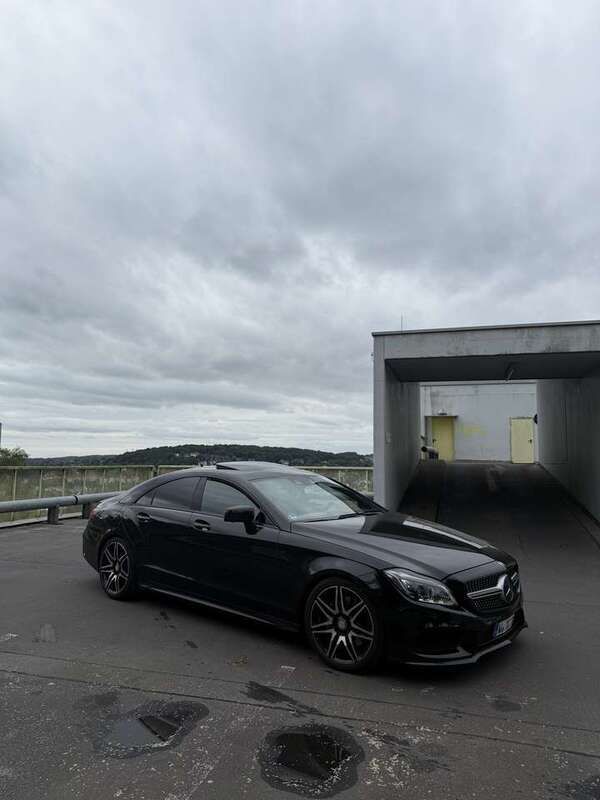 Schwarz Gebraucht 2015 Mercedes CLS350 Limousine | 24.000 € (Etwas zu teuer) - Bild 1/4