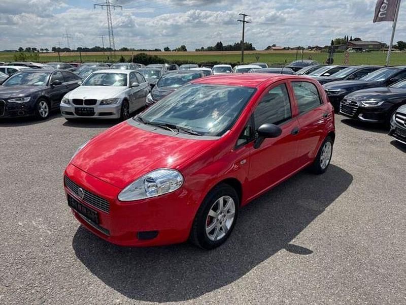 Rosso maranello Gebraucht 2009 Fiat Grande Punto Active Kleinwagen | 4.590 € (Etwas zu teuer) - Bild 1/4