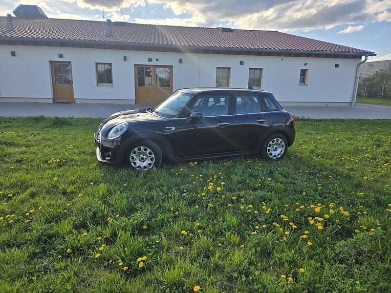 Second-hand Mini Cooper 136 CP (100 kW) 2016 Negru Hatchback
