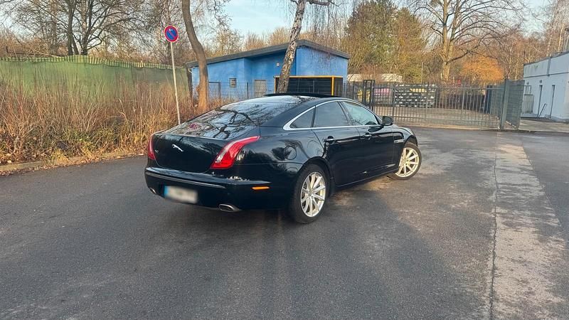 Gebraucht Jaguar XJ 275 PS (202 kW) 2012 Beige Limousine