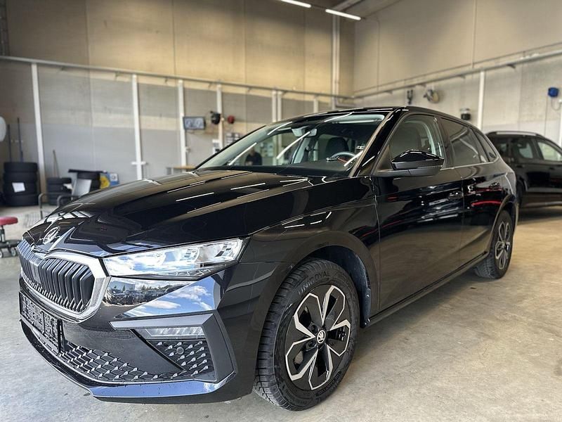 Schwarz Gebraucht 2024 Skoda Scala Selection Kleinwagen | 21.500 € (Fairer Preis) - Bild 1/3