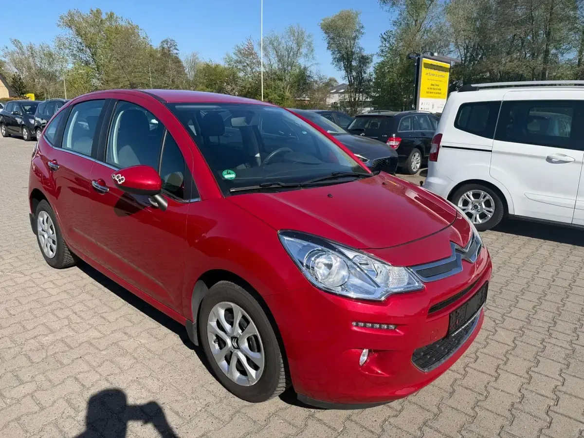 Gebraucht Citroën C3 SELECTION 82 PS (60 kW) 2015 Rot Kleinwagen
