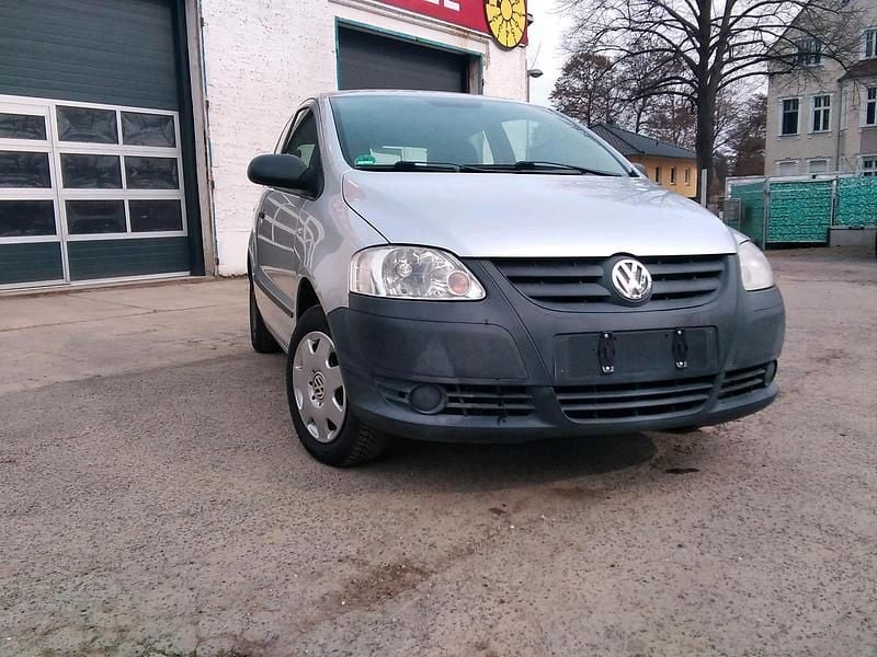 Gebraucht VW Fox 55 PS (40 kW) 2010 Silber Kleinwagen