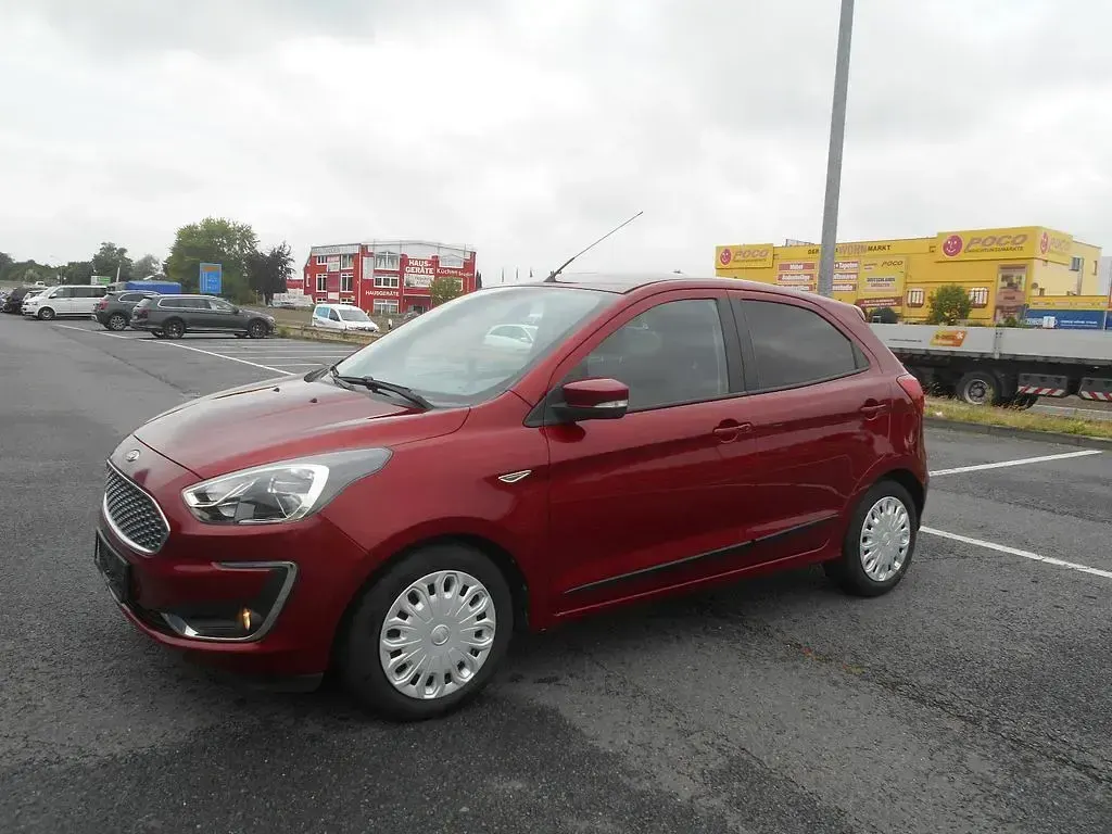 Gebraucht Ford Ka Plus Cool & Connect 86 PS (63 kW) 2019 Rot Kleinwagen