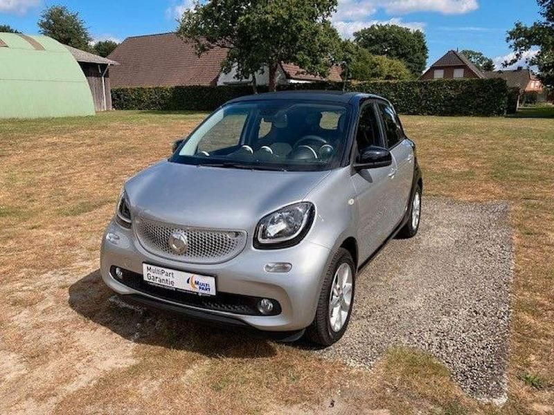Second-hand Smart ForFour Passion 71 CP (52 kW) 2015 Negru Hatchback