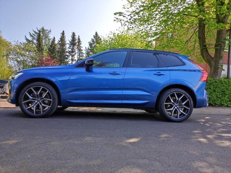 Blau Gebraucht 2019 Volvo XC60 R-Design SUV | 33.900 € (Fairer Preis) - Bild 1/4