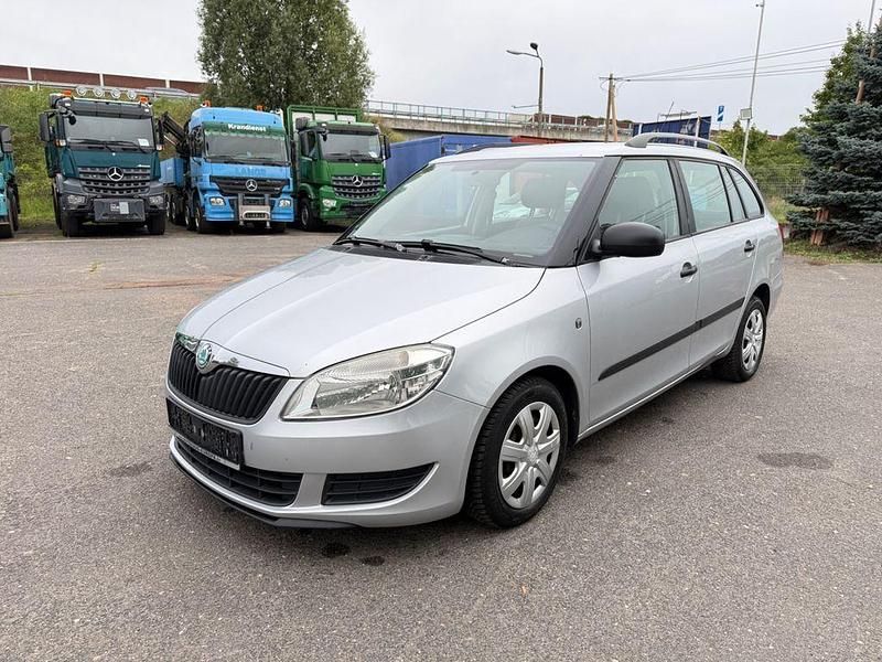 Gebraucht Skoda Fabia Cool Edition 69 PS (50 kW) 2010 Silber Kombi