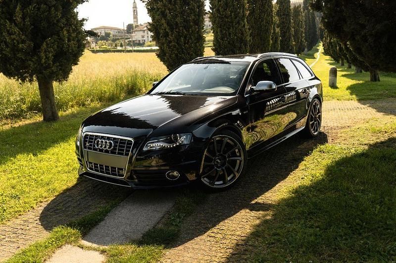 Schwarz Gebraucht 2011 Audi S4 Sport Limousine | 29.900 € - Bild 1/4
