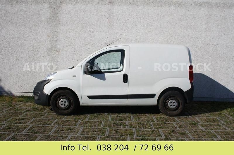 Weiß Gebraucht 2016 Fiat Fiorino Van / Kleinbus | 6.999 € (Fairer Preis) - Bild 1/4