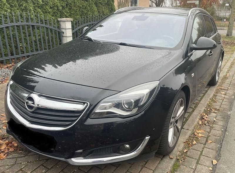 Schwarz Gebraucht 2016 Opel Insignia Kombi | 10.988 € (Fairer Preis) - Bild 1/4