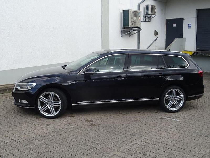Gebraucht VW Passat Highline 150 PS (110 kW) 2017 Schwarz Kombi