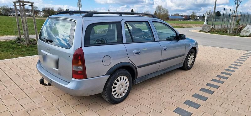 Gebraucht Opel Astra 105 PS (77 kW) 2003 Blau Kombi