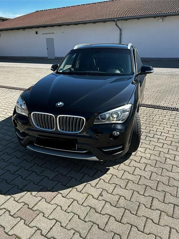 Schwarz Gebraucht 2012 BMW X1 SUV | 11.800 € (Teuer) - Bild 1/4