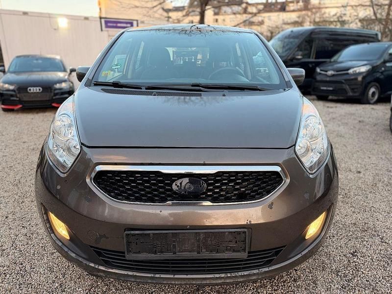 Gebraucht Kia Venga Spirit 90 PS (66 kW) 2010 Braun Kleinwagen