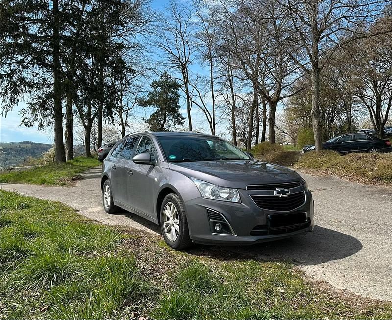 Gebraucht Chevrolet Cruze 131 PS (96 kW) 2012 Grau Kombi