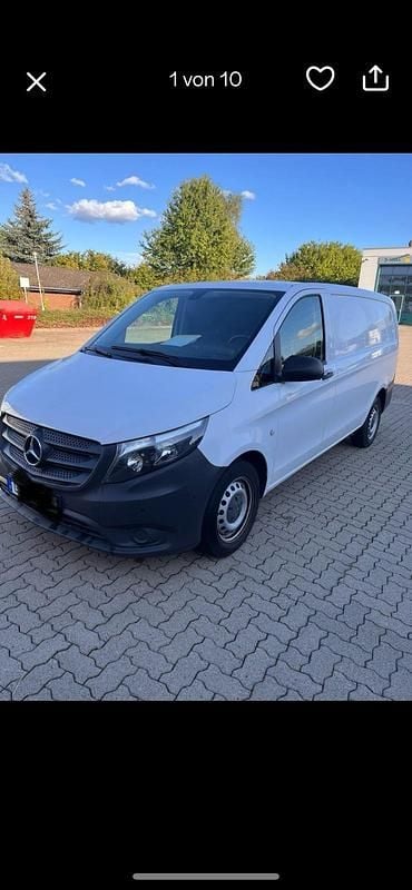 Weiß Gebraucht 2018 Mercedes Vito SUV | 14.950 € (Teuer) - Bild 1/4