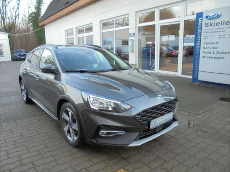 Gebraucht Ford Focus 155 PS (114 kW) 2020 Magneticgrau (metallic) (metallic) Limousine