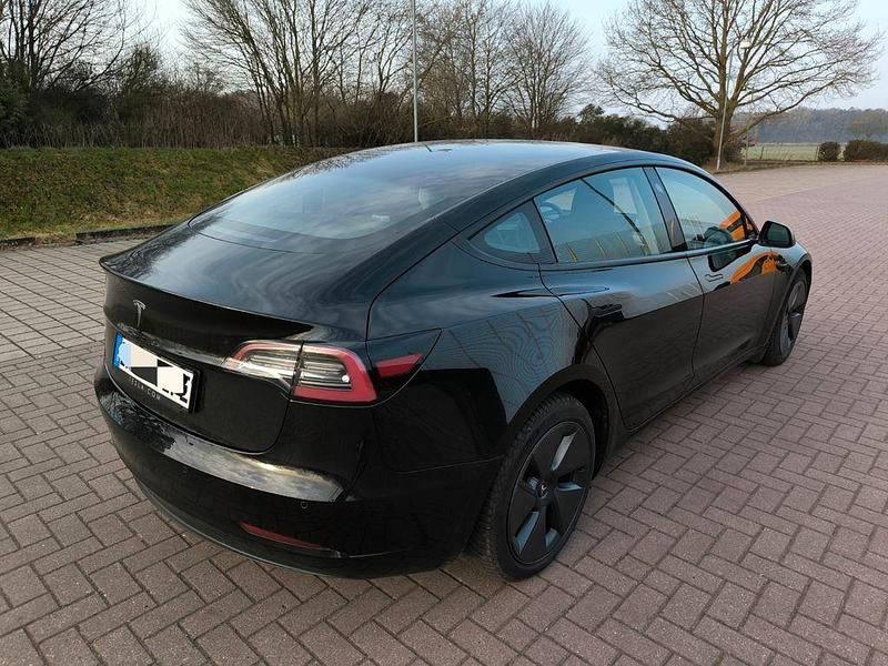 Gebraucht Tesla Model 3 Standard Range Plus 239 kW (325 PS) 2021 Schwarz Limousine