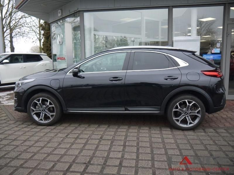 Gebraucht Kia XCeed 140 PS (102 kW) 2022 Black pearl m (metallic) SUV