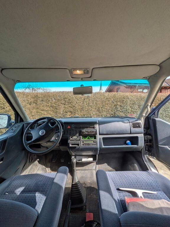 Second-hand VW T4 102 CP (75 kW) 2000 Albastru Van