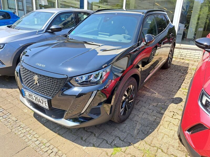 Schwarz Gebraucht 2023 Peugeot e-2008 Allure SUV | 21.990 € (Fairer Preis) - Bild 1/4