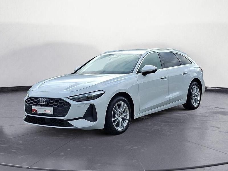 Gebraucht Audi A5 Sport 150 PS (110 kW) 2025 Gletscherweiß metallic Kombi