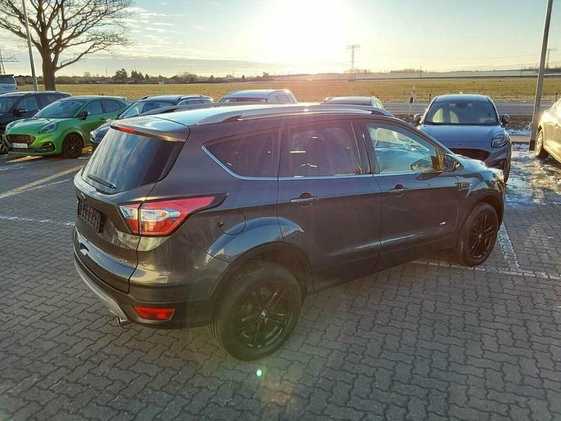 Gebraucht Ford Kuga Titanium 150 PS (110 kW) 2018 Magnetic grau (metallic) SUV